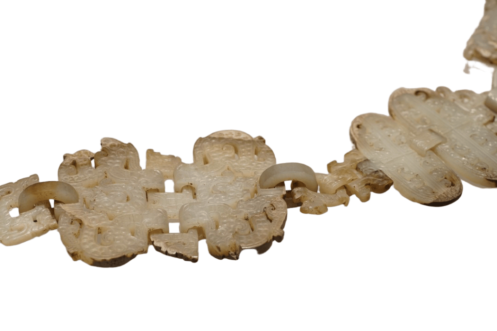 曾侯乙十六节龙凤玉挂饰02-1024x683 龙玉镇恶,端午古礼——曾侯乙十六节龙凤玉挂饰
